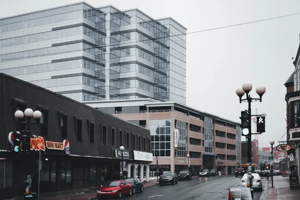 Navigating La Vista's Landmarks with Ease in La Vista